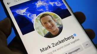 Facebook si vykoledoval pokutu za diskriminaci amerických pracovníků. Upřednostňoval cizince 