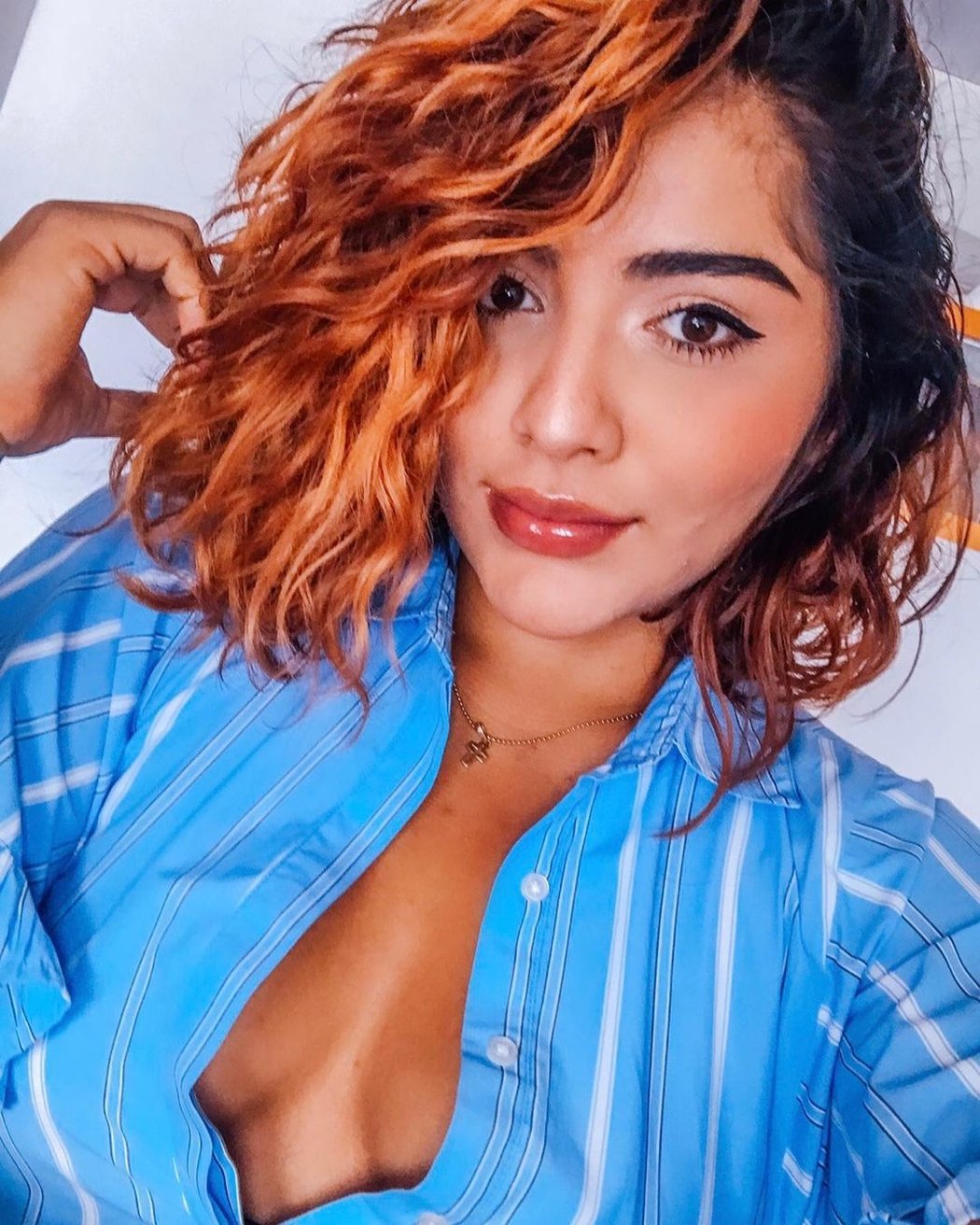 Sexy moderátorka Faizuly Martínez je z Kolumbie.