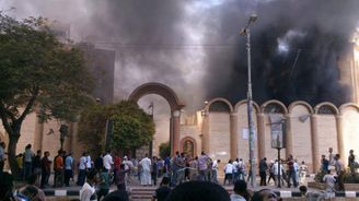 Vypálili pákistánští muslimové kostel v odvetě za novozélandské mešity? Odpůrci islámu naletěli fake news