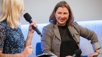 F-komplex: jsou si všechny literární žánry rovny, nebo je některý z nich pupkem světa? F-komplex: jsou si všechny literární žánry rovny, nebo je některý z nich pupkem světa?