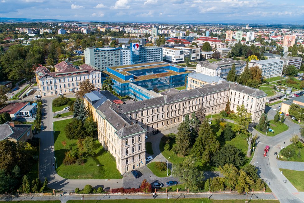 V současné době je Fakultní nemocnice Olomouc největším zdravotnickým zařízením v Olomouckém kraji a šestou největší nemocnicí v České republice.