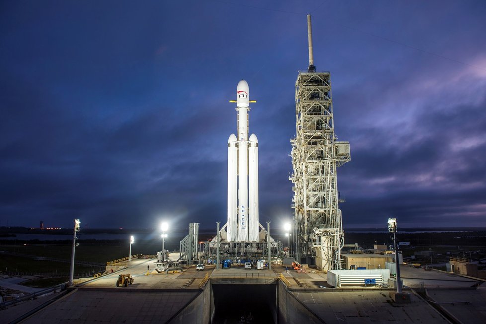 V úterý 6.2 2018 proběhl test nejtěžší rakety světa Falcon Heavy od společnosti SpaceX.