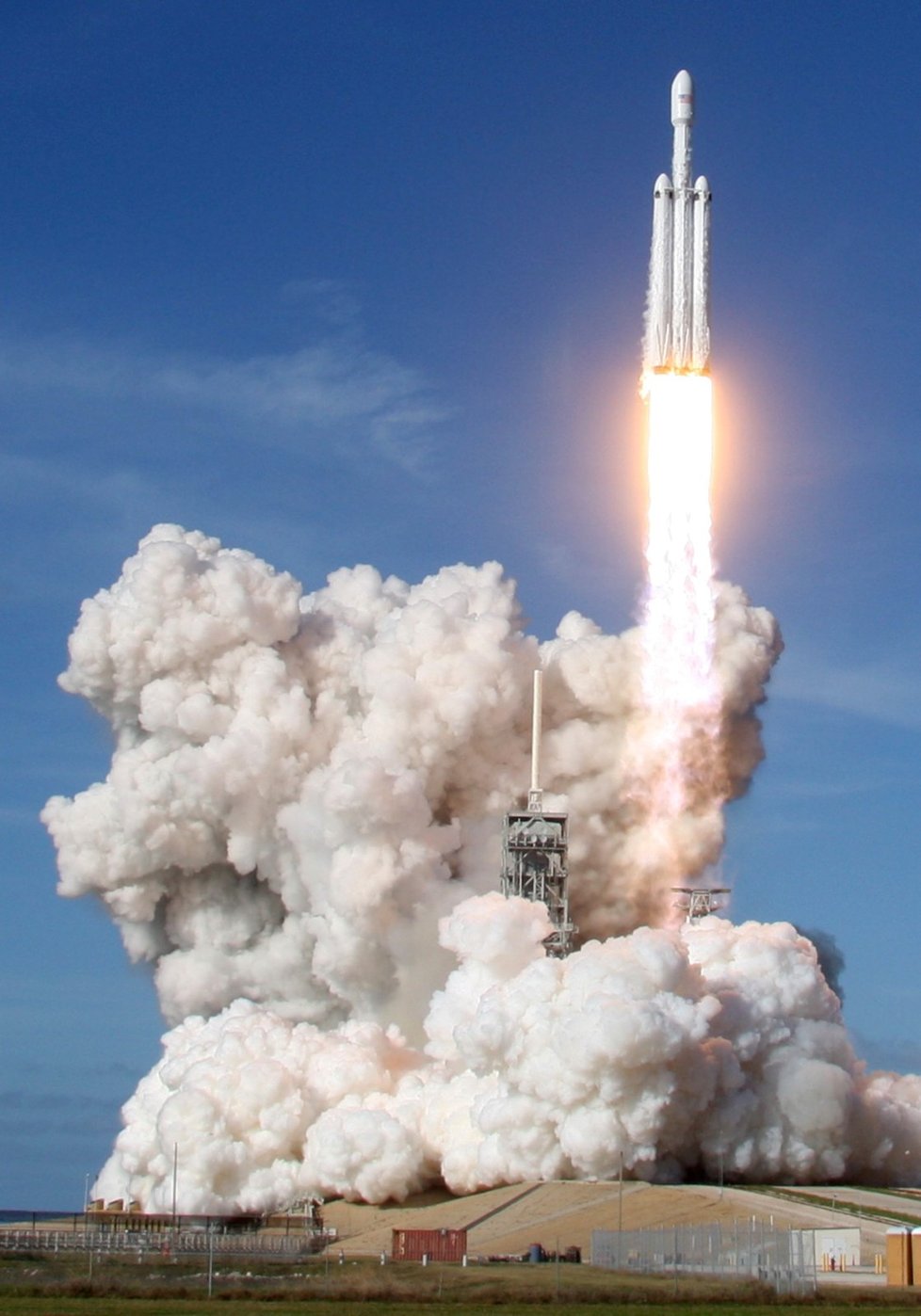 Start rakety Falcon Heavy