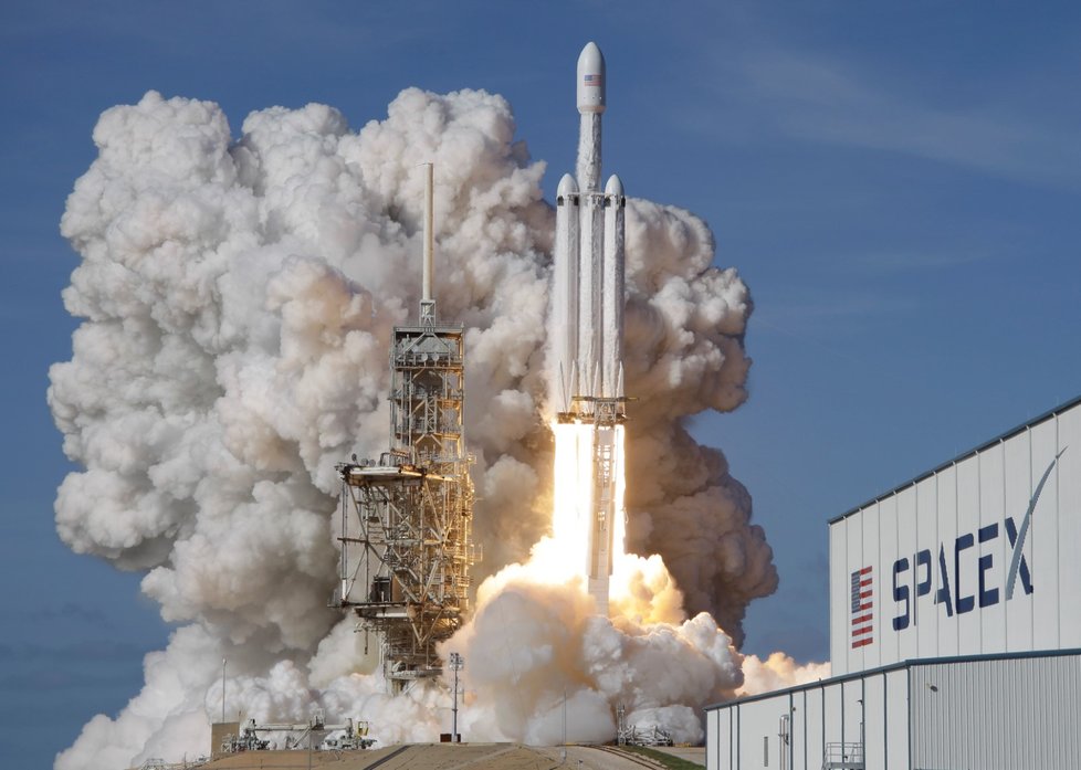 Start rakety Falcon Heavy