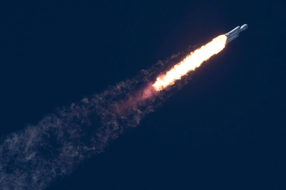 Testovací let rakety Falcon Heavy (únor 2018)