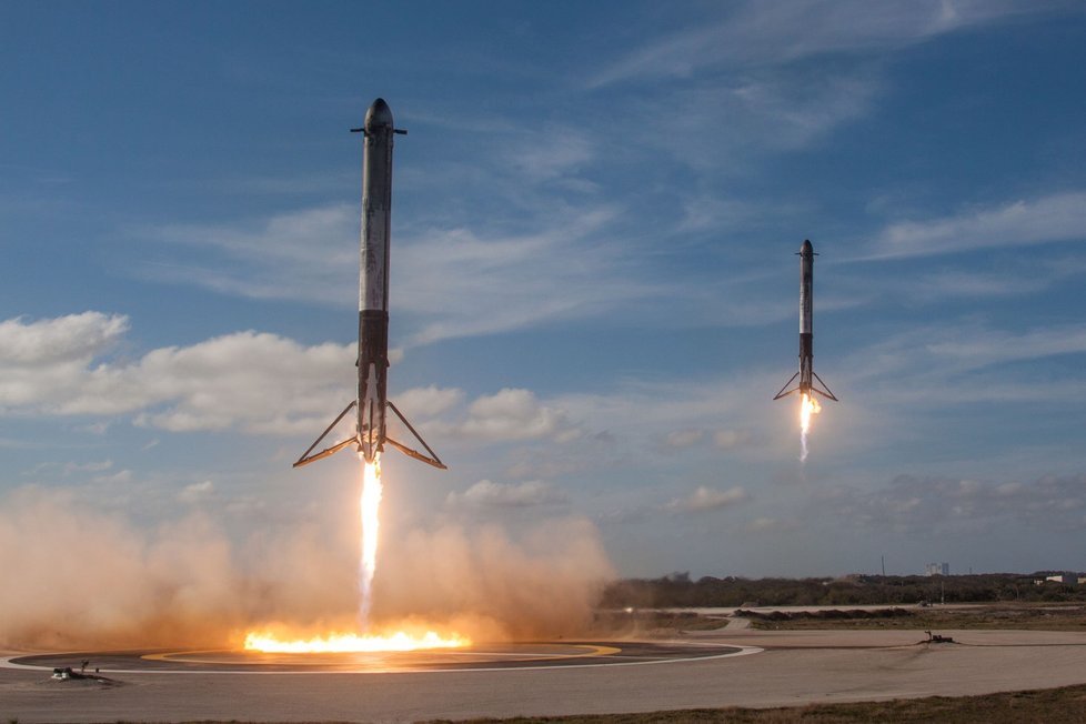 Testovací let rakety Falcon Heavy (únor 2018)