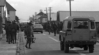 Před 40 lety vedlo britské vítězství ve válce o Falklandy k pádu Galtieriho vojenského režimu