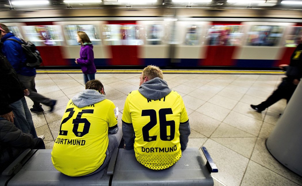 Fanoušci Borussie Dortmund v centru Londýna.
