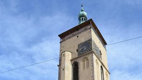 V tomto kostele Nanebevzetí Panny Marie v Havlíčkově Brodě se farář seznámil se ženou, kterou měl pak znásilnit.