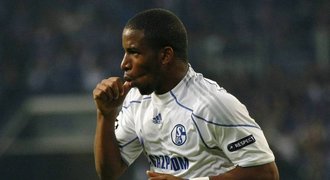 Schalke přišlo kvůli zranění o opory Farfána a Höwedese