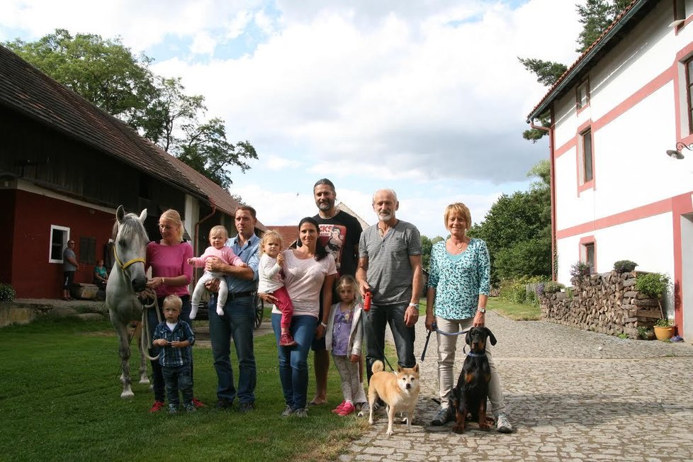 Vítězem soutěže Farma roku 2015 se stal Kunclův mlýn, který je s rodinou Kunclových spjatý už tři sta let.