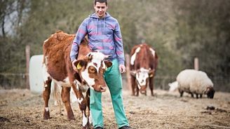 600 francouzských farmářů spáchá každý rok sebevraždu. Podle odborníků je zabíjí nejistota jejich práce 