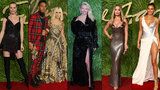 To NEJ z Fashion Awards: Rita Ora dráždila dekoltem, Pamela Anderson k nepoznání a také jedna Češka!