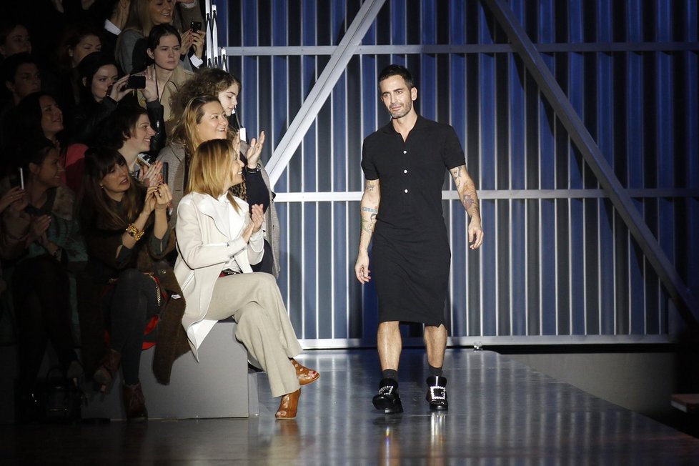 Marc Jacobs představil zimní kolekci pro Louis Vuitton představil fashion weeku v Paříži