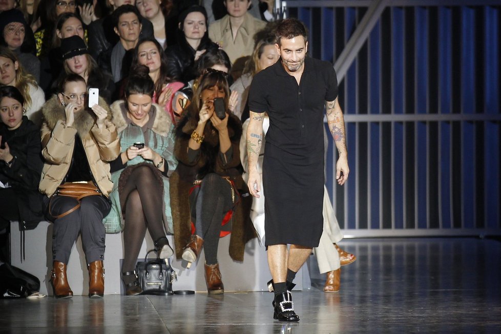 Marc Jacobs představil zimní kolekci pro Louis Vuitton představil fashion weeku v Paříži