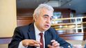 Fatih Birol v Mezinárodní agentuře pro energii (IEA) působí jako hlavní ekonom a ředitel oddělení globální energetické ekonomie.