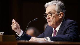 Spojené státy by mohly čelit dlouhodobějšímu hospodářskému útlumu, uvedl šéf FED Jerome Powell