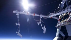 Skokan Felix Baumgartner pořádněš trénuje