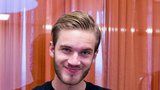 Nejslavnější youtuber světa PewDiePie se oženil, vzal si dlouholetou přítelkyni