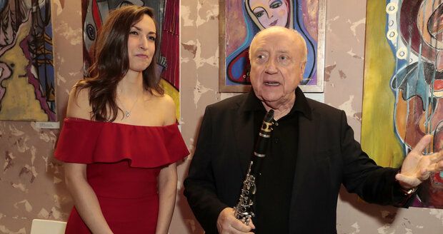 Felix Slováček dan Lucie Gelemová Felix Slováček dan Lucie Gelemová