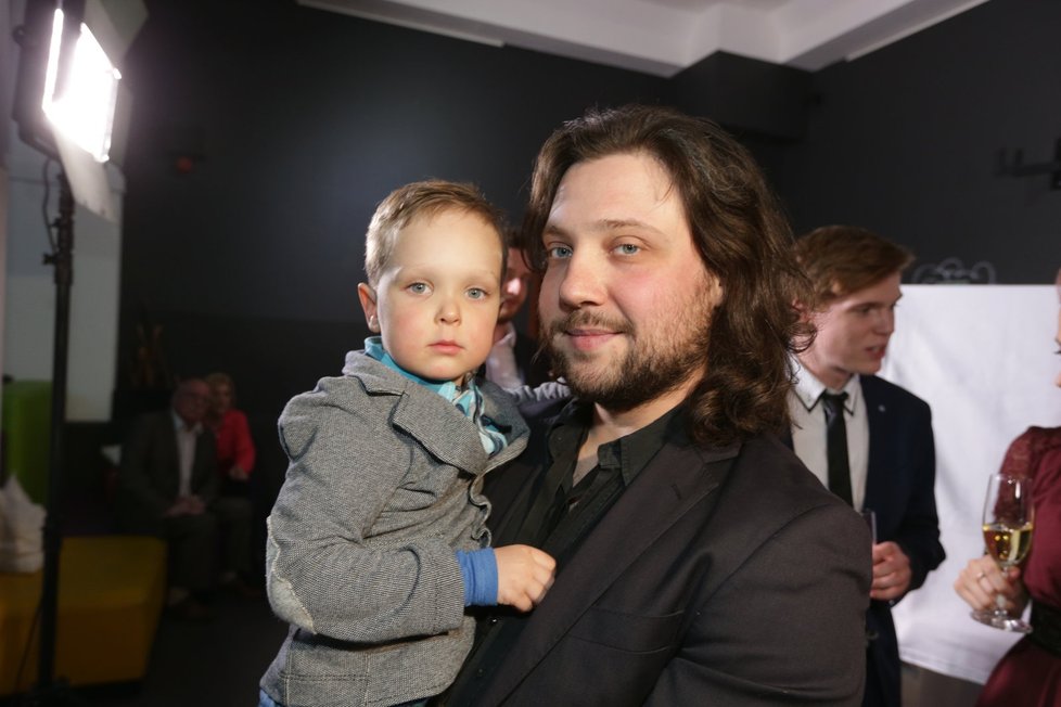 Felix Slováček junior se svým starším synem Felixem Antonínem, kterého má s bývalou partnerkou.