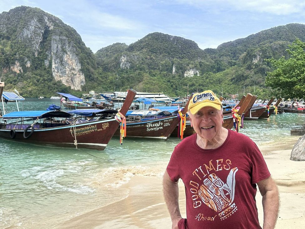 Felix Slováček se právě vylodil v Ko Lantě v provincii Krabi v Thajsku.