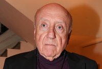 Felix Slováček (82) tři měsíce po smrti Aničky (†29): Kolaps v letadle!