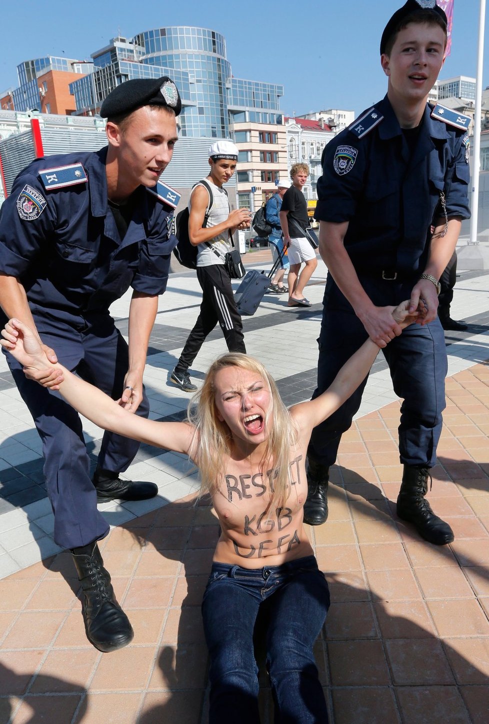 Takhle Femen protestoval proti olympiádě