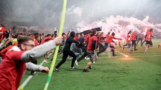 Jako kdysi v Bruselu, nebo jako v Anglii teď? Míří česky fotbal ke zpřísnění pravidel na stadiónech? Jako kdysi v Bruselu, nebo jako v Anglii teď? Míří česky fotbal ke zpřísnění pravidel na stadiónech?