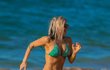 Zpěvačka Fergie vytasila své sexy tělo na Havaji.
