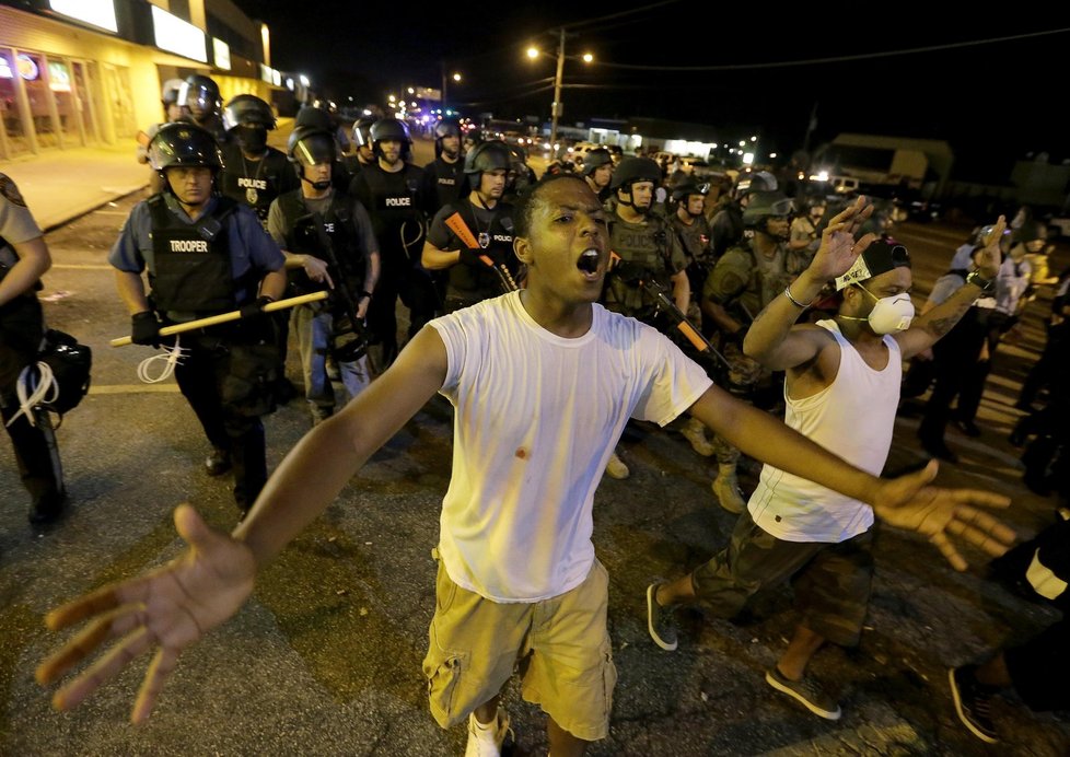Protesty ve Fergusonu.