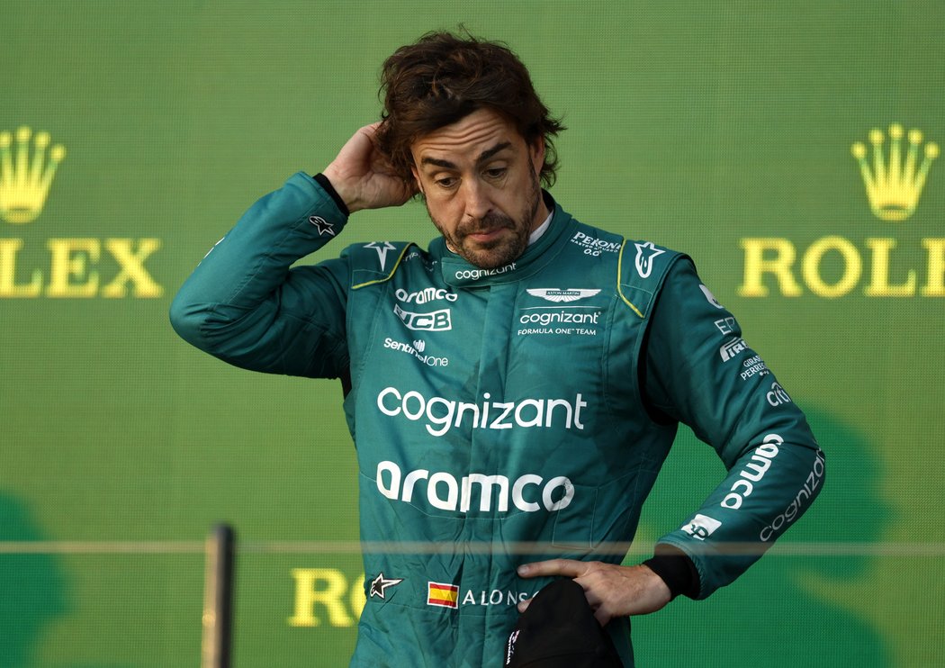 Alonso nosil konec vztahu v hlavě.