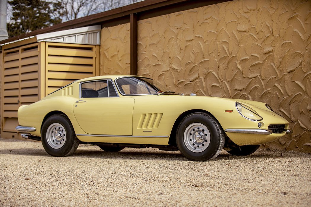 Ferrari 275 GTB/4 by Scaglietti (1968)