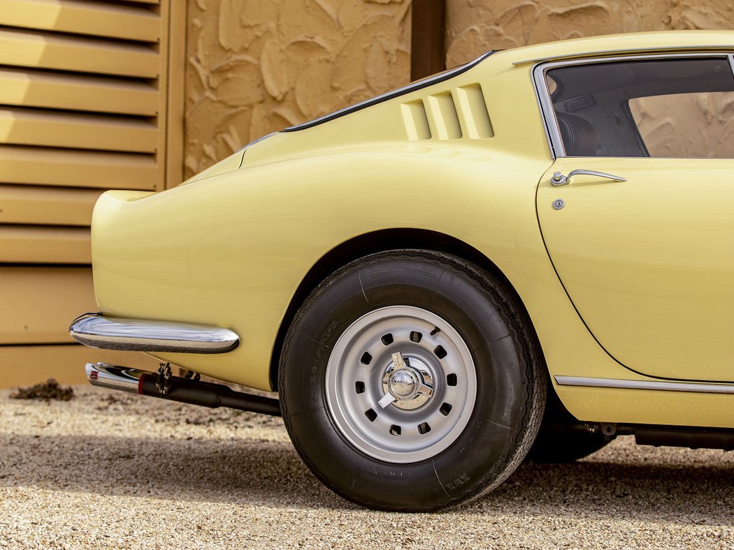 Ferrari 275 GTB/4 by Scaglietti (1968)