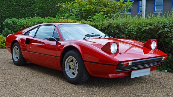 James May prodává jedno ze svých Ferrari. A chce za něj méně, než za kolik ho kupoval