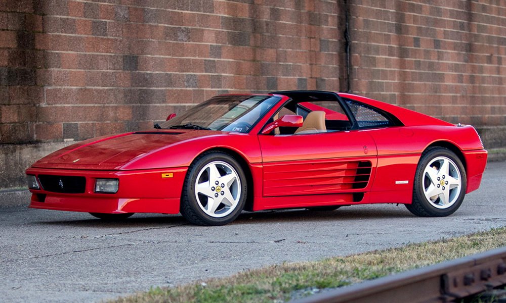 V letech 1992 a 1993 vyrobilo Ferrari malou stokusovou sérii nazvanou 348 Serie Speciale v obou verzích TB a TS (na obrázku).