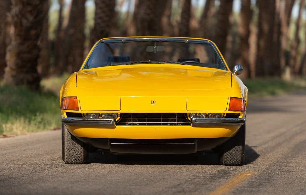 Ferrari 365 GTS/4 Daytona Spider by Scaglietti (1971)