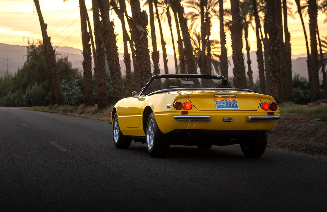 Ferrari 365 GTS/4 Daytona Spider by Scaglietti (1971)