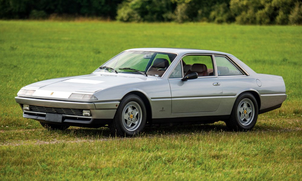 Ferrari 412 vypadalo stejně jako 365 GT4 2+2 a Ferrari 400, včetně rozvoru 2 700 mm a vnějších rozměrů.