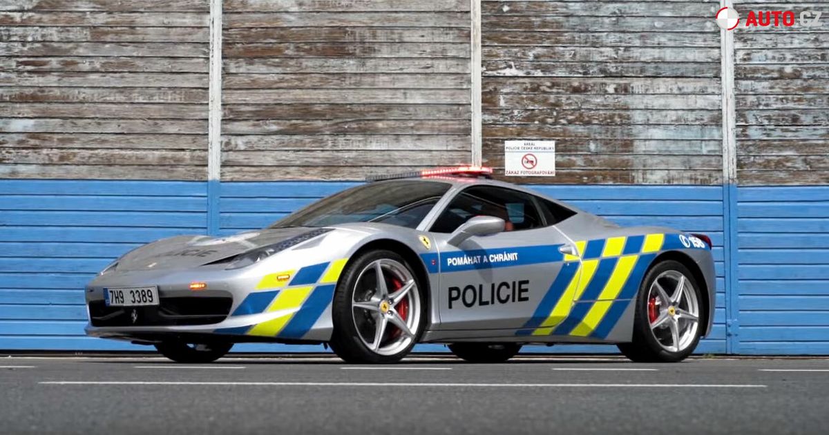 Dopravní policie jede na doraz. A dálniční? Tam už bez rezervy