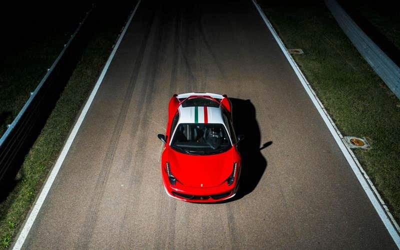 Ferrari 458 Italia Niki Lauda Edition  