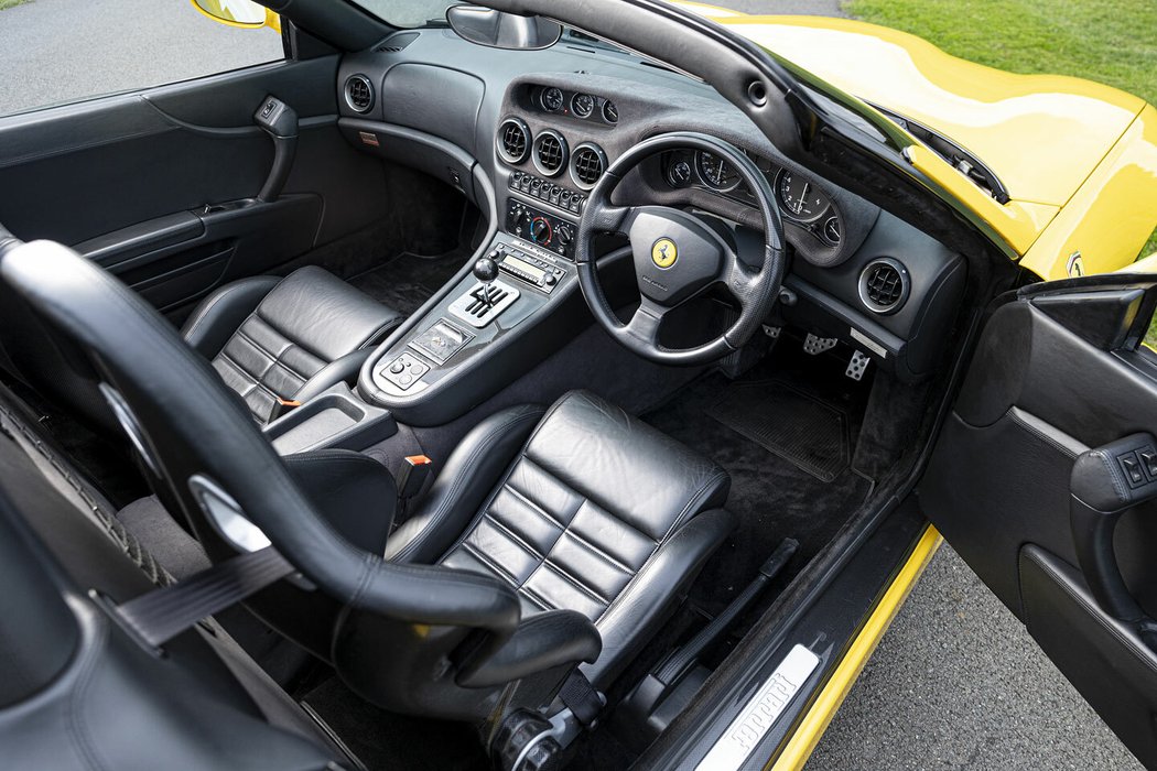 Ferrari 550 Barchetta Pininfarina (2000)