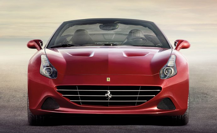 Ferrari loni mělo opět rekordní zisk, prodej ale snížilo