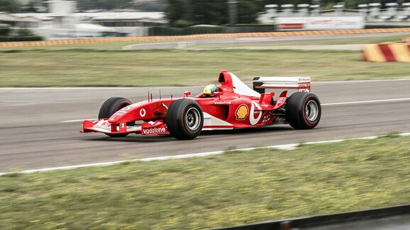 Vůz Michaela Schumachera byl vydražen za rekordní sumu