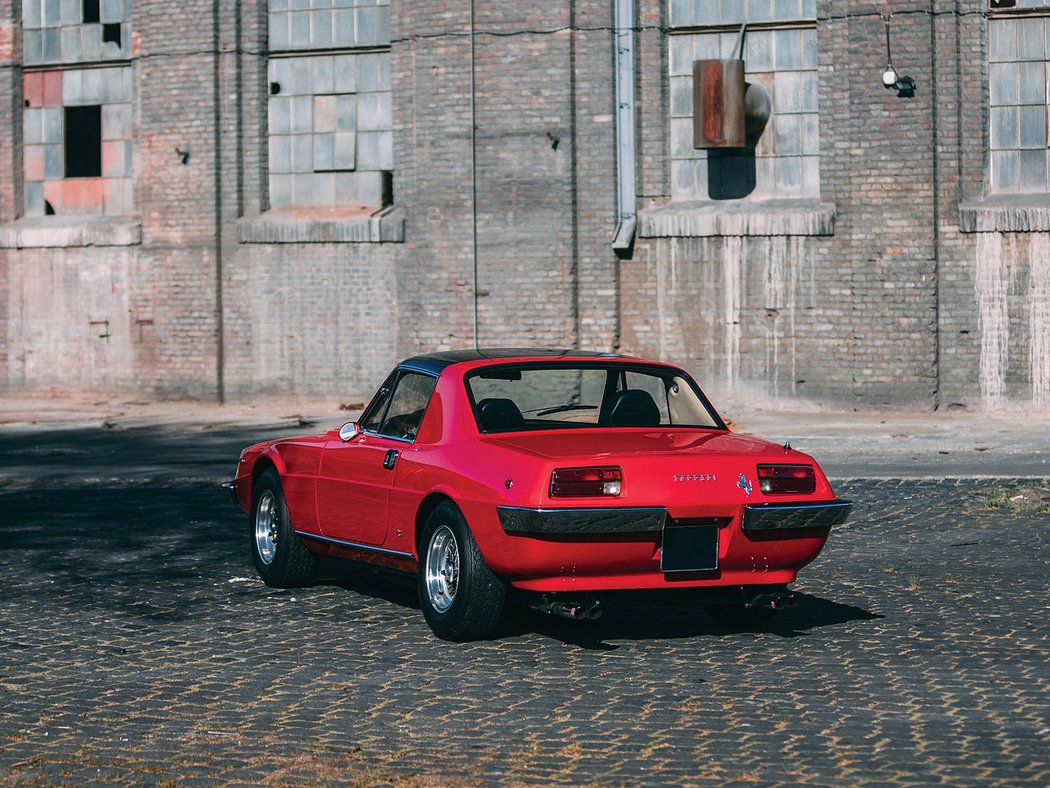 1967 Ferrari 330 GTC Zagato