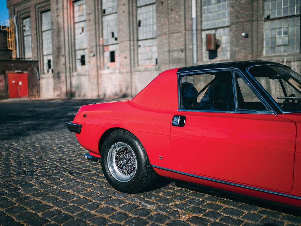 1967 Ferrari 330 GTC Zagato