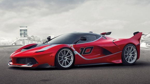 Ferrari FXX K: 1050 okruhových koní z Maranella odhaleno v předpremiéře