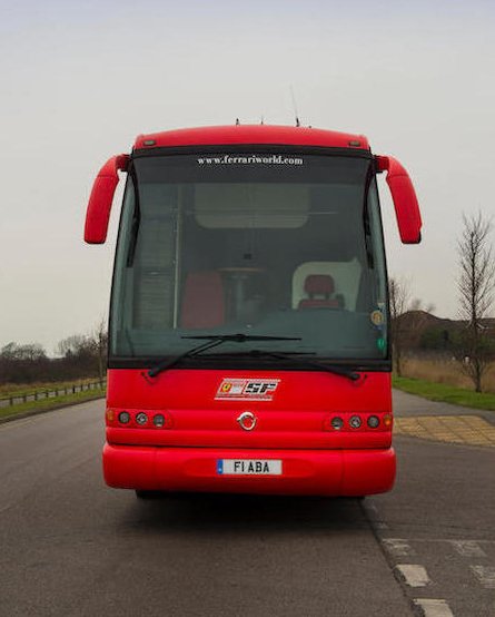 Iveco Domino HDH Orlandi v barvách Scuderia Ferrari F1