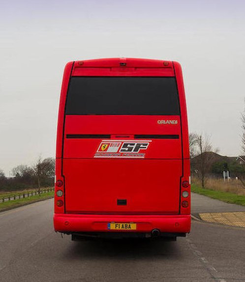 Iveco Domino HDH Orlandi v barvách Scuderia Ferrari F1