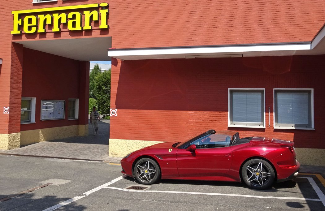 Ferrari California